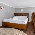 Starowislna 37 With Mezzanine By Bookinghost Apartmán