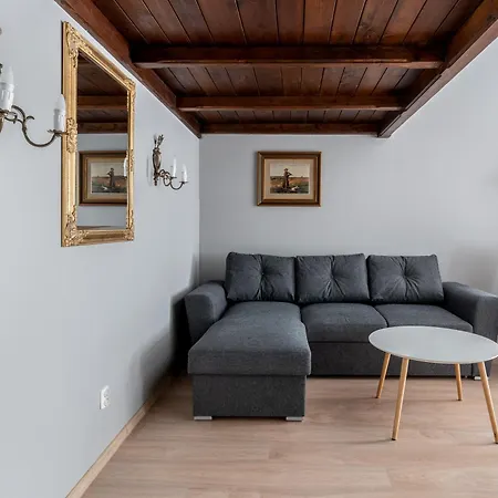 Starowislna 37 With Mezzanine By Bookinghost Apartmán