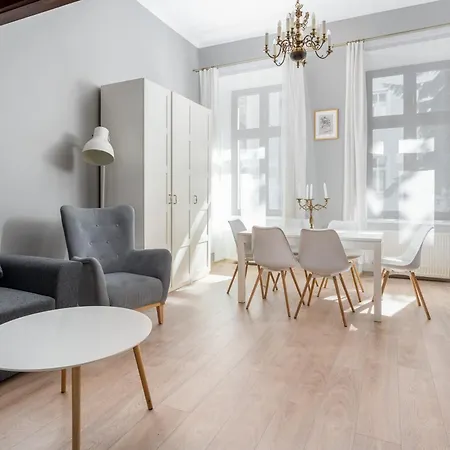 Starowislna 37 With Mezzanine By Bookinghost Lejlighed