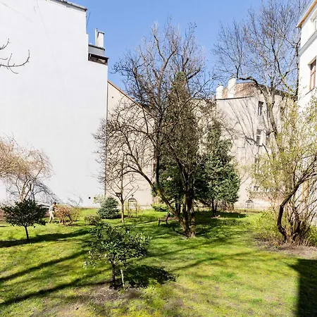 Starowislna 37 With Mezzanine By Bookinghost