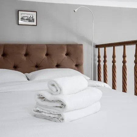 Starowislna 37 With Mezzanine By Bookinghost Apartman *