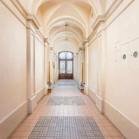 Apartman Starowislna 37 With Mezzanine By Bookinghost